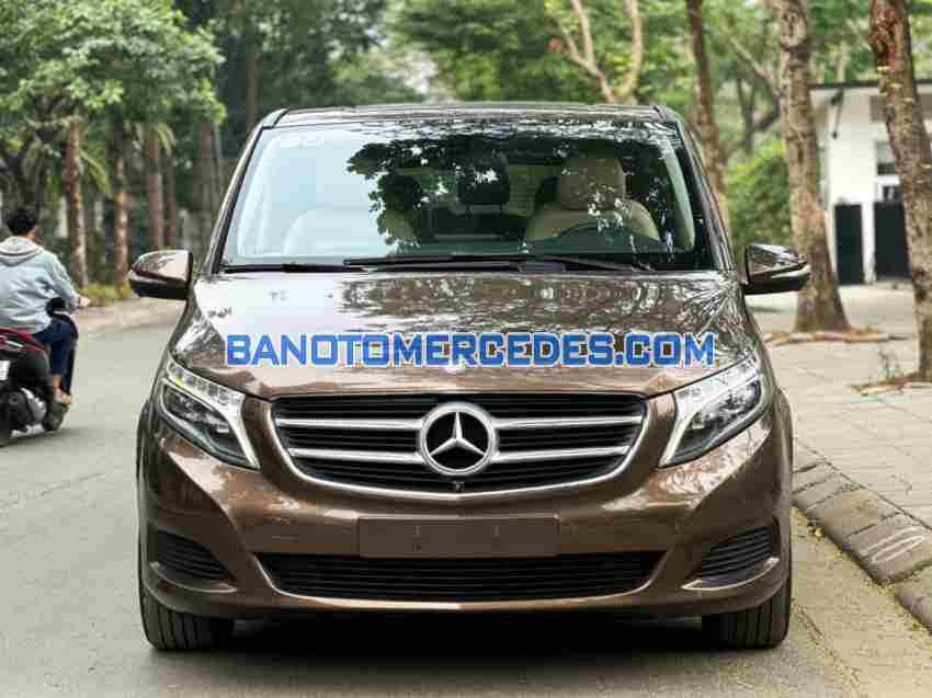 Cần bán Mercedes Benz V class V220d CDI 2015 xe đẹp