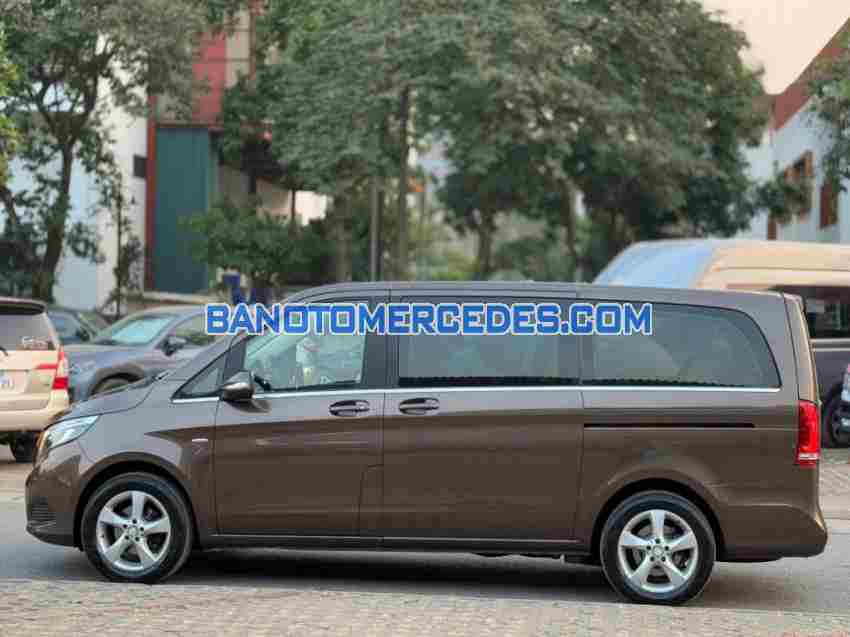 Bán xe Mercedes Benz V class V220d CDI đời 2015 - Giá tốt