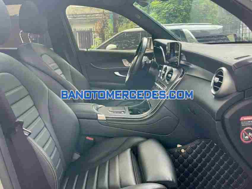 Mercedes Benz GLC 300 4Matic 2021, xe đẹp, hết ý