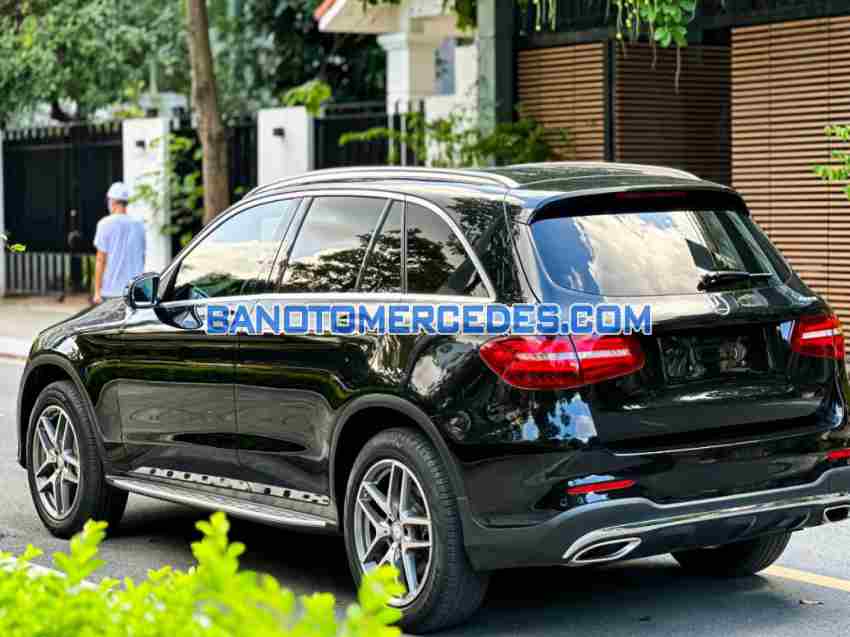 Cần bán Mercedes Benz GLC 300 4Matic 2017 - Số tự động