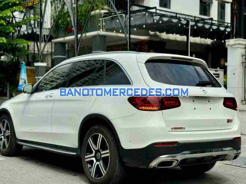 Cần bán Mercedes Benz GLC 200 4Matic Máy xăng 2020 màu Trắng