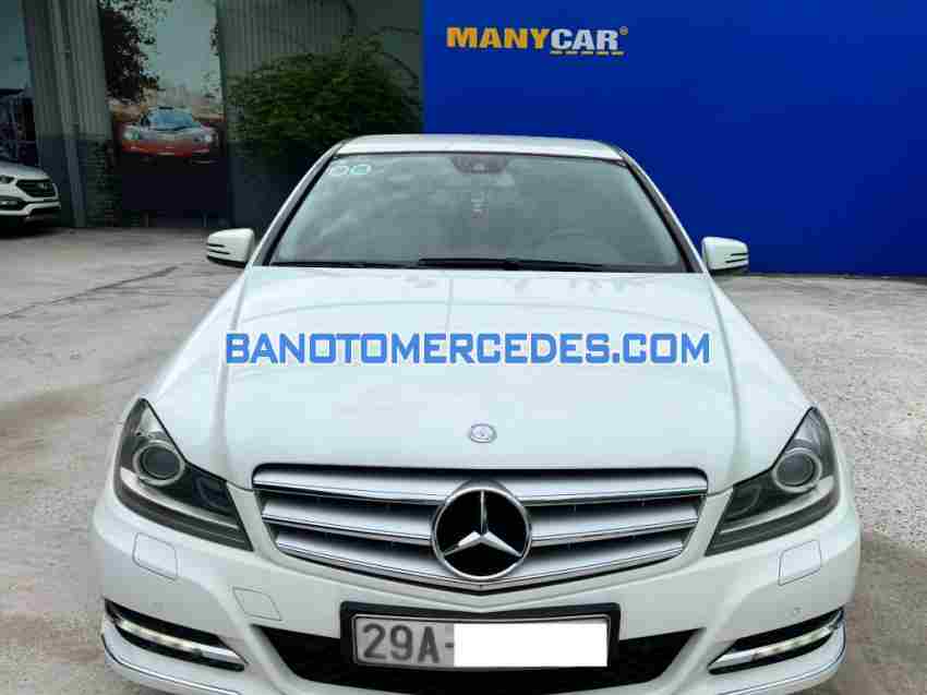 Cần bán gấp xe Mercedes Benz C class C200 2011 màu Trắng