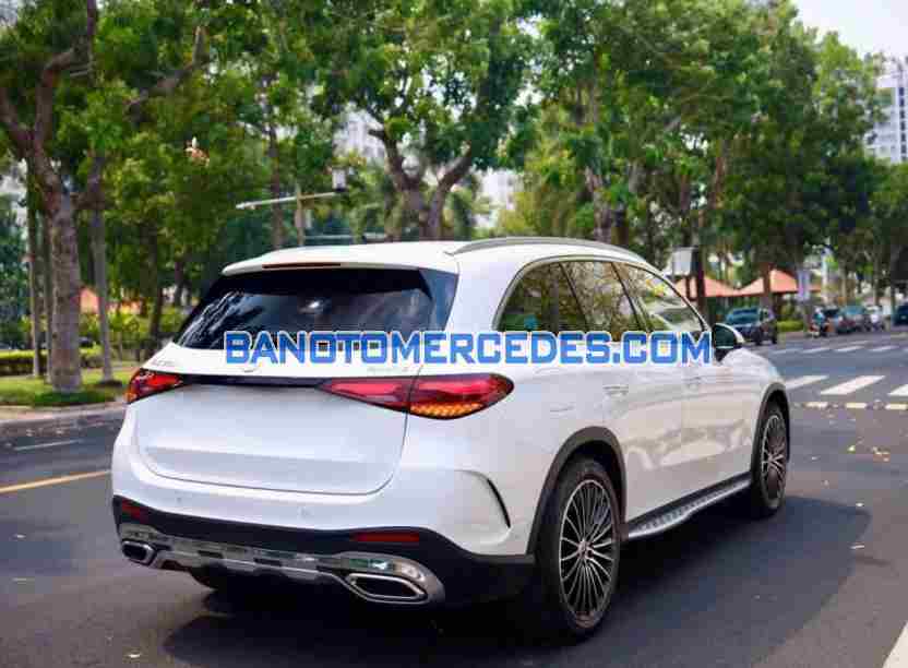 Cần bán gấp xe Mercedes Benz GLC 300 4Matic năm 2023, màu Trắng, Số tự động