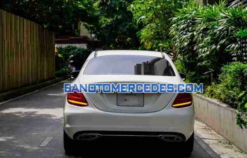 Cần bán xe Mercedes Benz C class C200 Exclusive năm 2019 màu Trắng cực đẹp