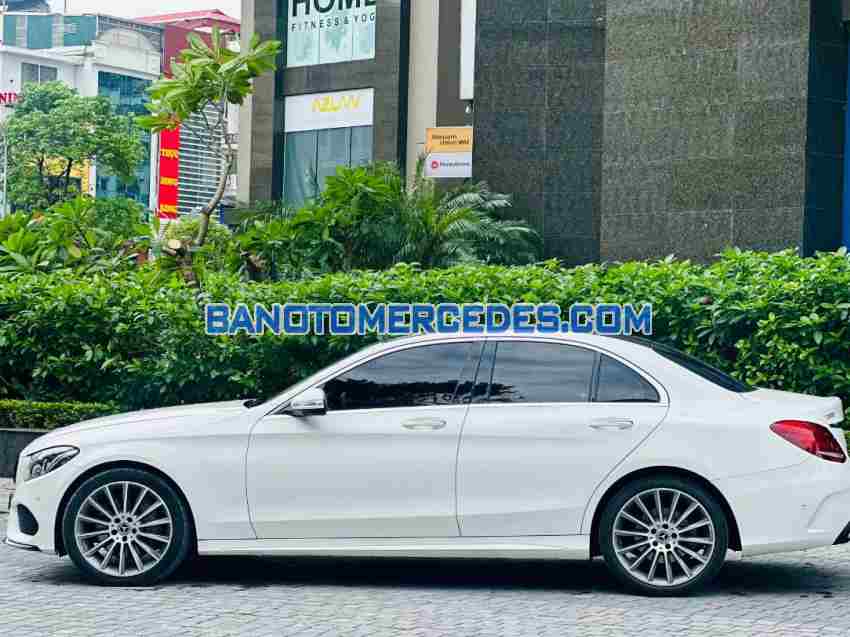 Bán Mercedes Benz C class C300 AMG, màu Trắng, Máy xăng, 2018