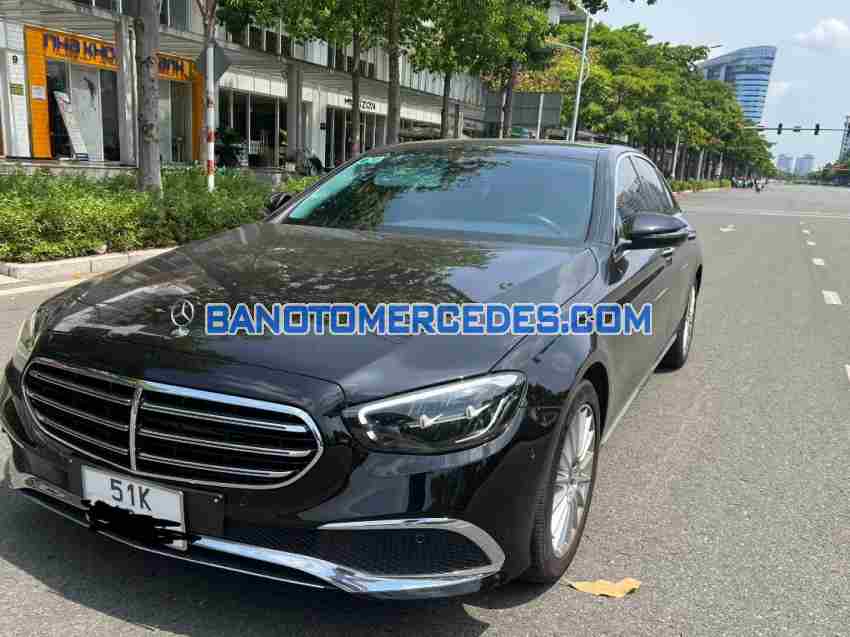 Cần bán gấp xe Mercedes Benz E class E200 Exclusive năm 2021, màu Đen, Số tự động