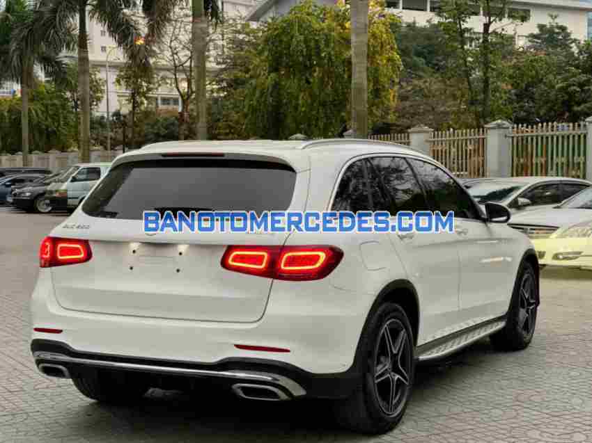 Cần bán xe Mercedes Benz GLC 300 4Matic năm 2021 màu Trắng cực đẹp