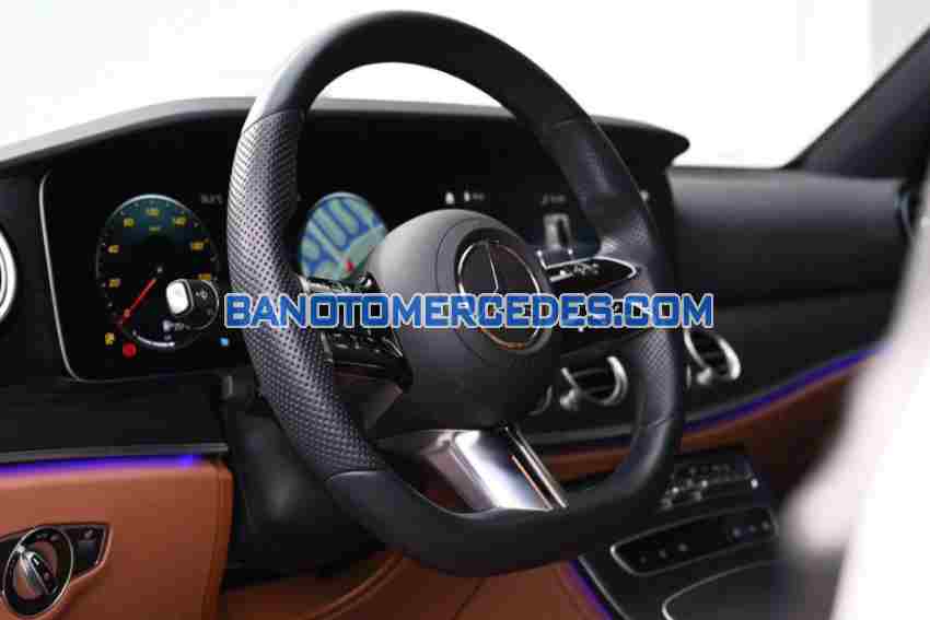 Cần bán xe Mercedes Benz E class E300 AMG đời 2022