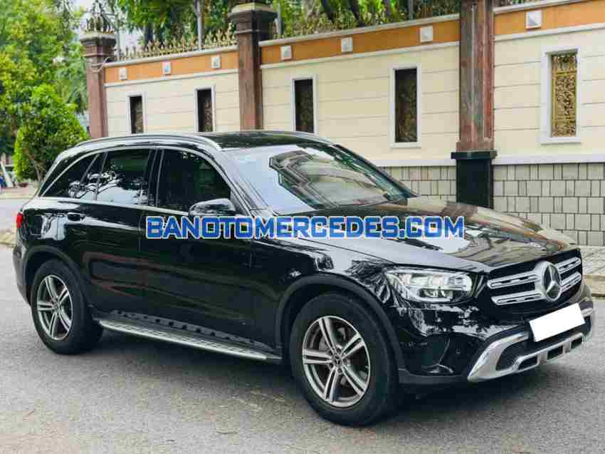 Cần bán xe Mercedes Benz GLC 200 màu Đen 2022