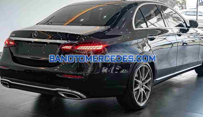 Mercedes Benz E class E200 Exclusive 2021 Số tự động cực đẹp!