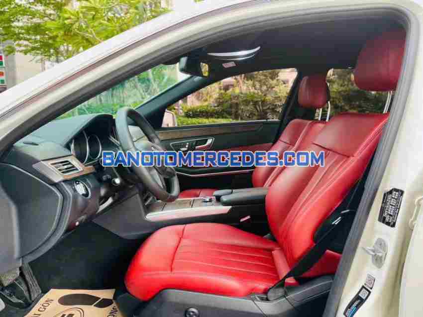 Cần bán gấp Mercedes Benz E class E200 đời 2015, màu Trắng