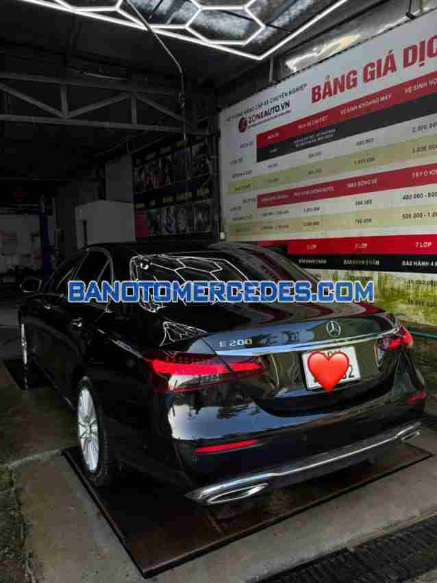 Cần bán Mercedes Benz E class E200 Exclusive 2021, xe đẹp giá rẻ bất ngờ