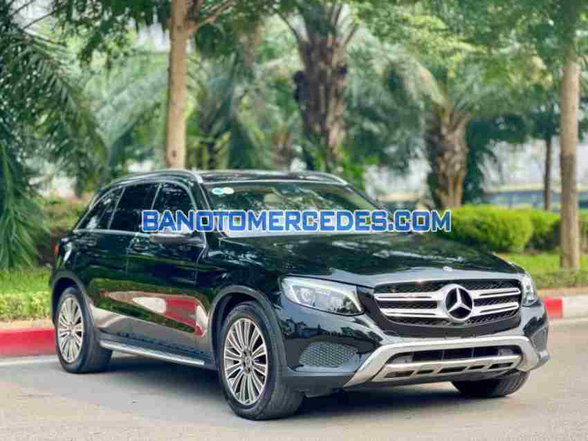 Cần bán xe Mercedes Benz GLC 250 4Matic năm 2018 màu Đen cực đẹp