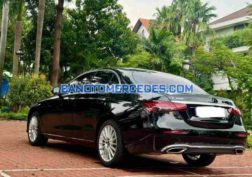 Cần bán gấp Mercedes Benz E class E200 Exclusive đời 2021, màu Đen