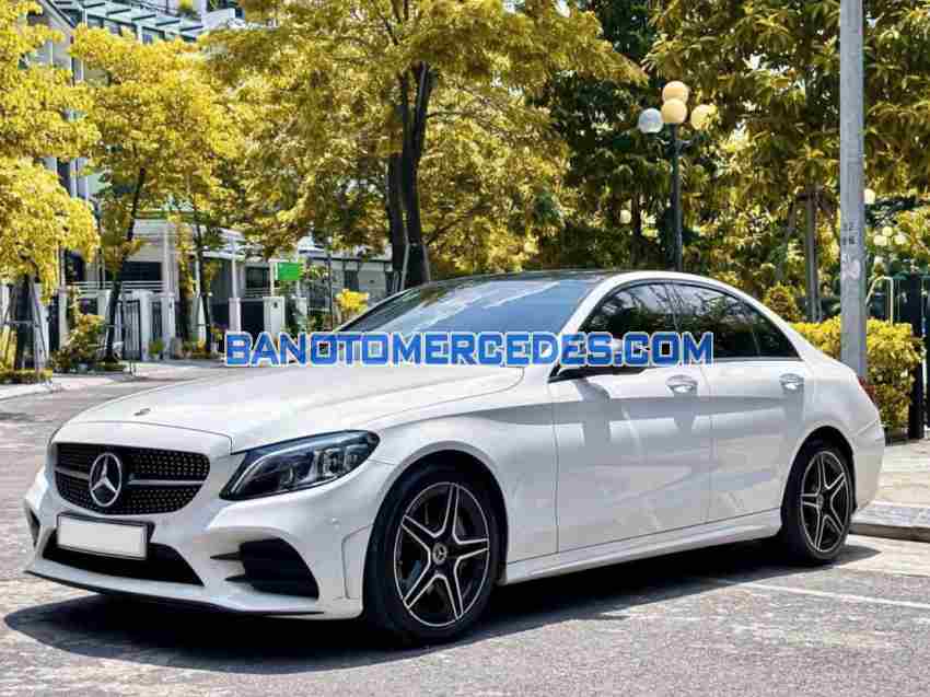 Cần bán xe Mercedes Benz C class C300 AMG sx 2018