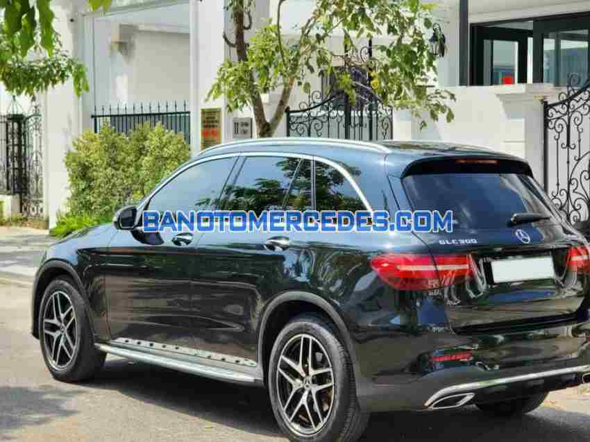 Cần bán xe Mercedes Benz GLC 300 4Matic 2019, xe đẹp