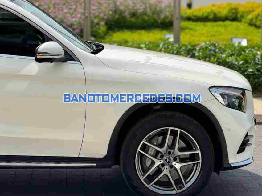 Mercedes Benz GLC 300 4Matic năm sản xuất 2017 giá tốt