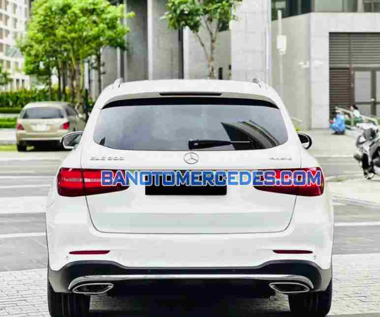 Xe Mercedes Benz GLC 300 4Matic đời 2017 đẹp bán gấp