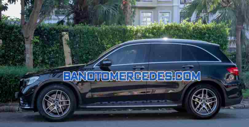 Bán xe Mercedes Benz GLC 300 4Matic sx 2019 - giá rẻ