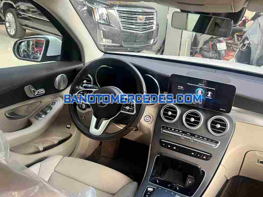 Cần bán Mercedes Benz GLC 300 4Matic đời 2021