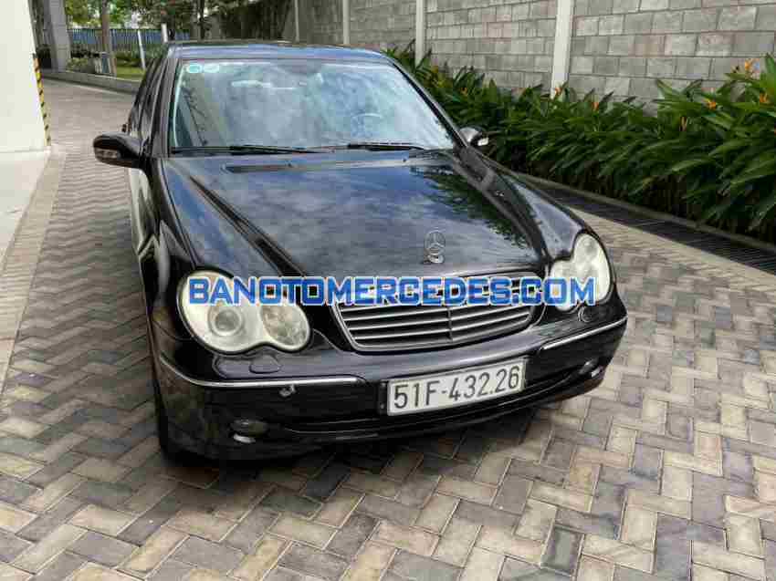 Cần bán gấp Mercedes Benz C class C240 Avantgarde đời 2004, màu Đen