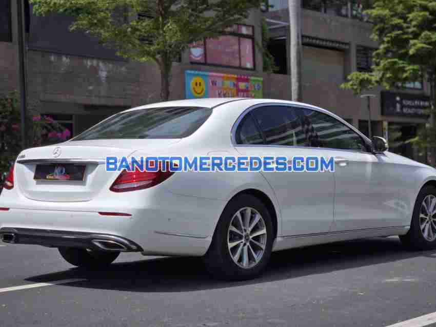 Cần bán xe Mercedes Benz E class E200 năm 2019 màu Trắng cực đẹp