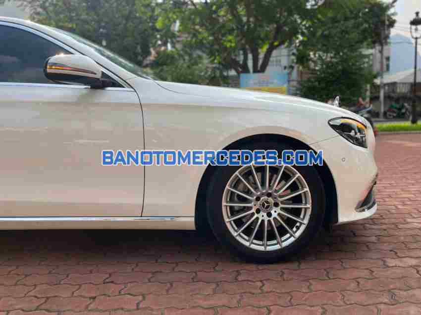 Cần bán nhanh Mercedes Benz E class E200 Exclusive 2021 cực đẹp