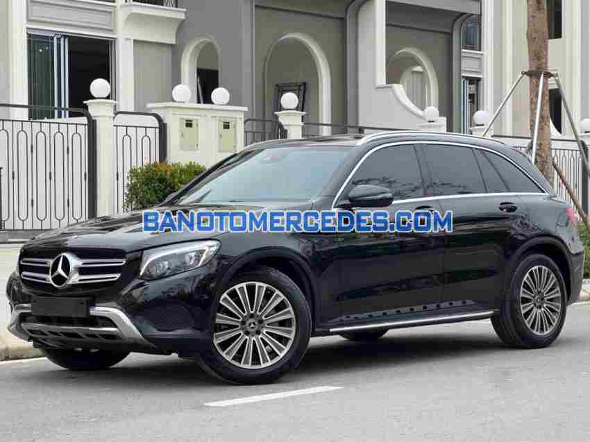 Cần bán gấp xe Mercedes Benz GLC 250 4Matic năm 2019, màu Đen, Số tự động