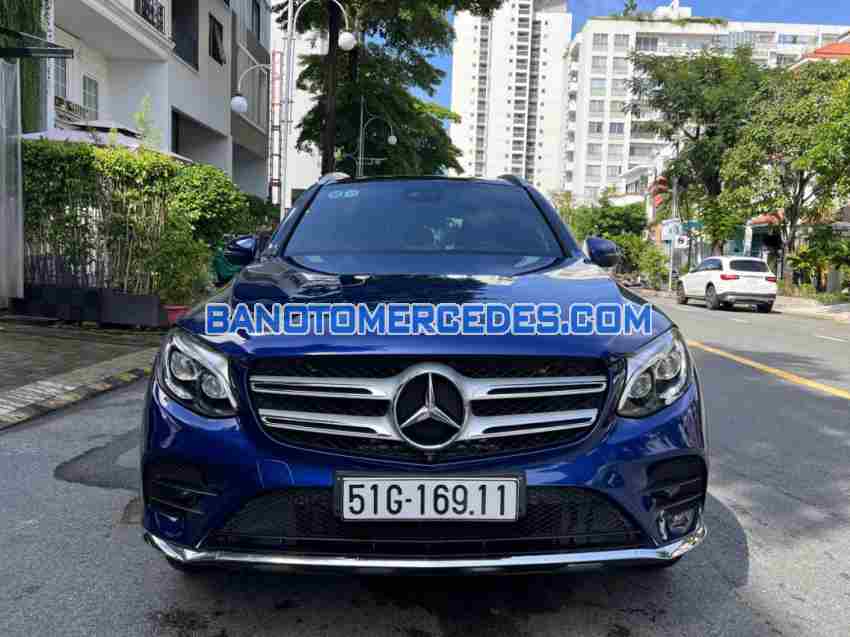 Bán xe Mercedes Benz GLC 300 4Matic sx 2017 - giá rẻ