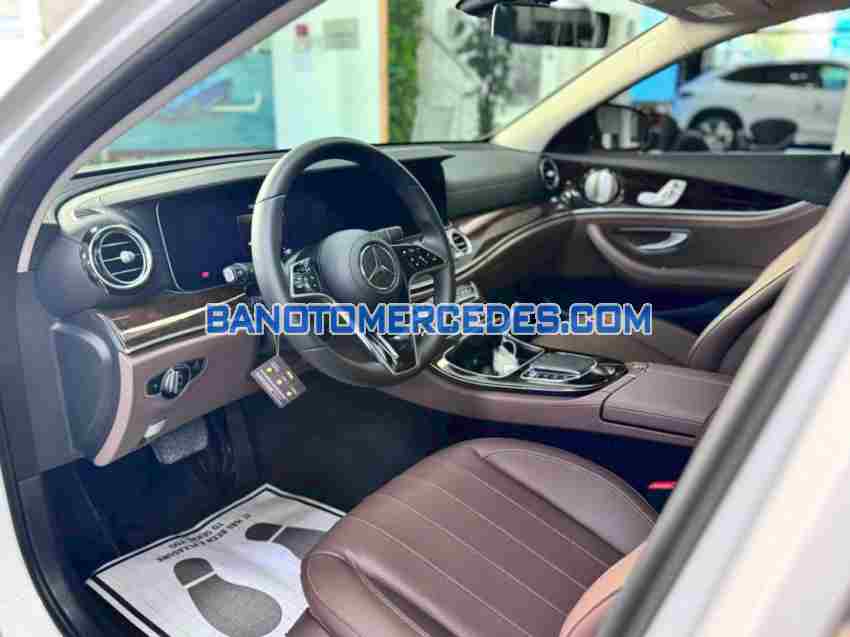 Mercedes Benz E class E200 Exclusive 2022 Máy xăng đẹp long lanh