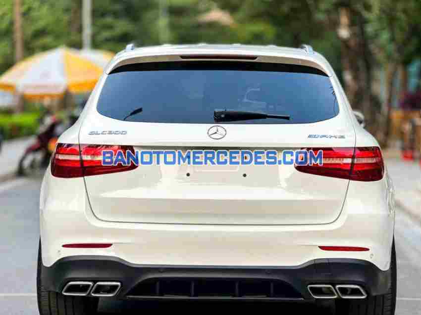 Bán Mercedes Benz GLC 300 4Matic 2017 - Trắng