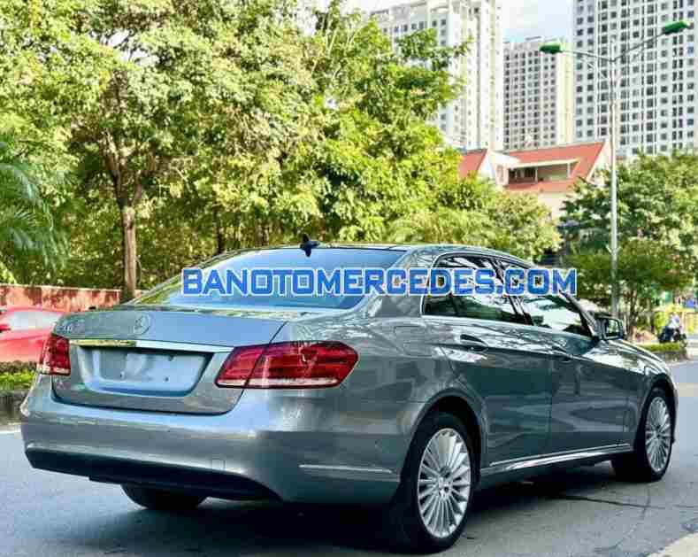 Cần bán gấp Mercedes Benz E class E400 năm 2013 giá cực tốt