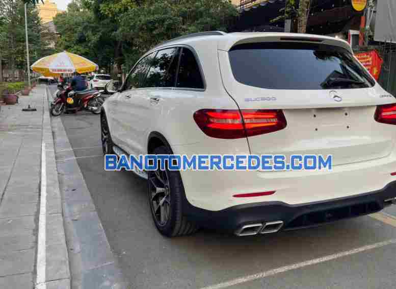 Cần bán Mercedes Benz GLC 300 4Matic đời 2017