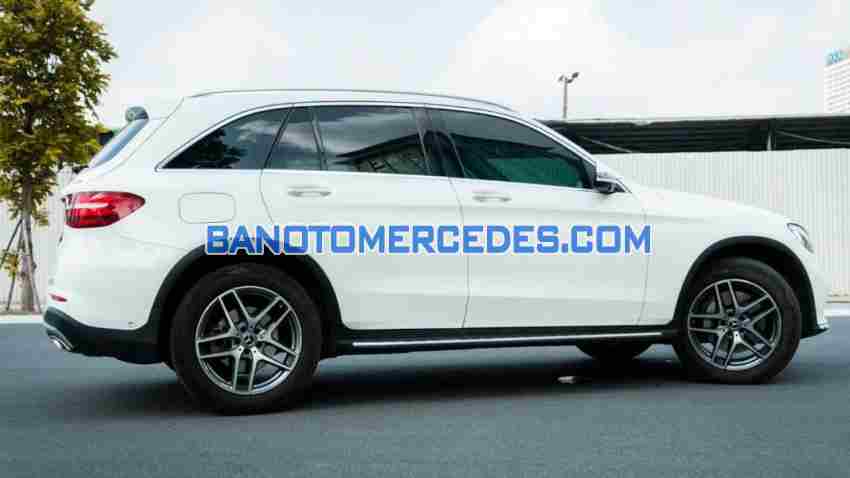 Cần bán xe Mercedes Benz GLC 300 4Matic 2018, xe đẹp