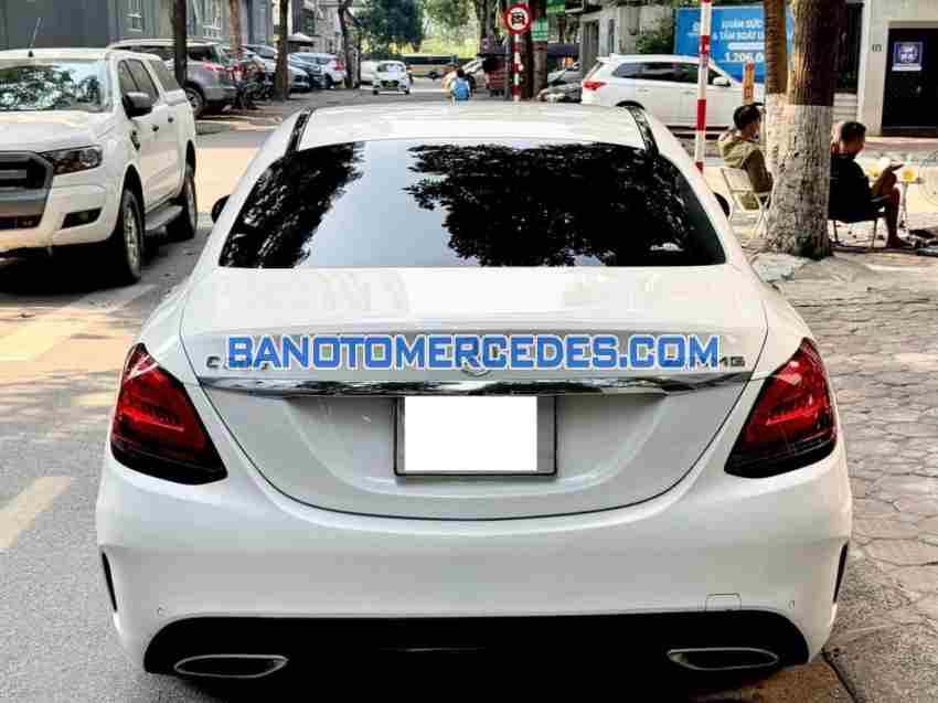 Cần bán gấp xe Mercedes Benz C class C300 AMG năm 2019, màu Trắng, Số tự động