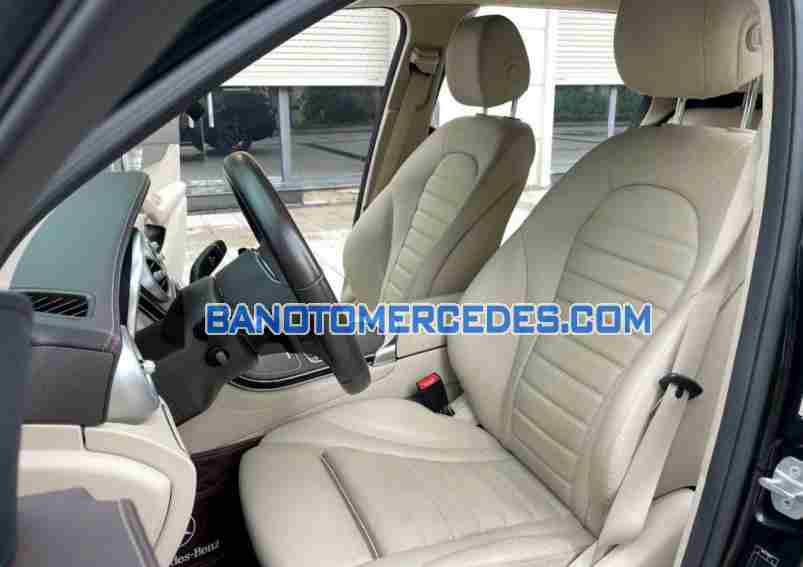 Mercedes Benz GLC 300 4Matic model 2020 xe chuẩn hết ý