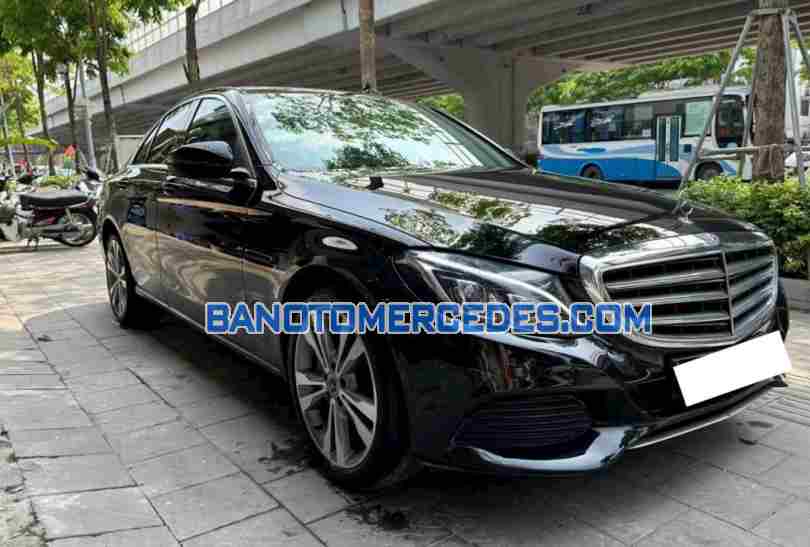 Cần bán Mercedes Benz C class C250 Exclusive 2017, xe đẹp giá rẻ bất ngờ