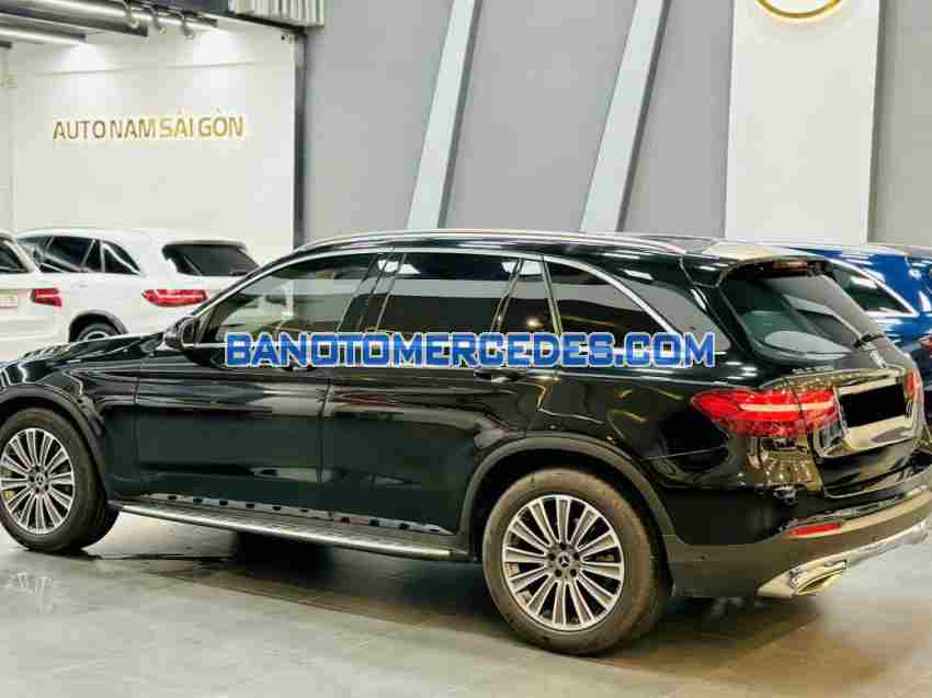 Bán xe Mercedes Benz GLC 250 4Matic sx 2018 - giá rẻ