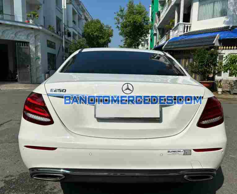 Bán Mercedes Benz E class E250 2017 - Trắng