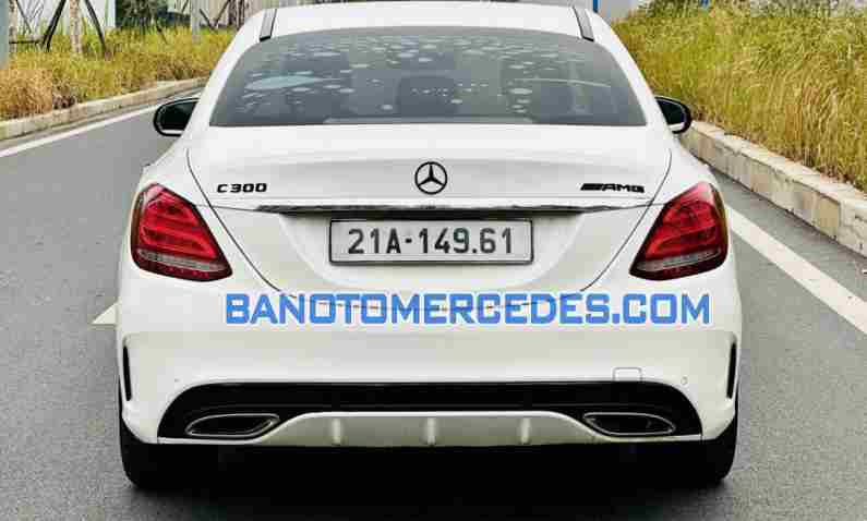 Cần bán Mercedes Benz C class C300 AMG 2017, xe đẹp giá rẻ bất ngờ