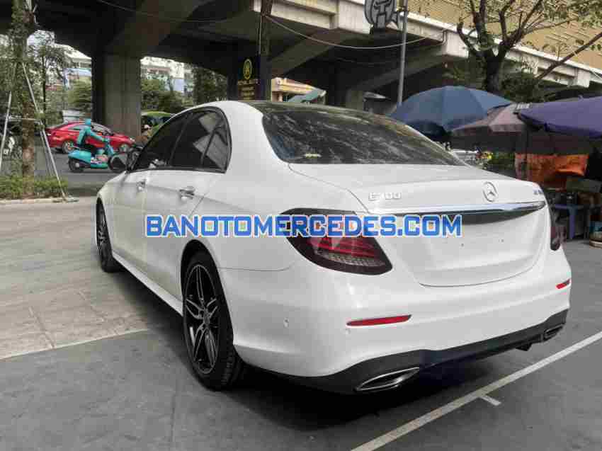 Cần bán Mercedes Benz E class E300 AMG Máy xăng 2019 màu Trắng