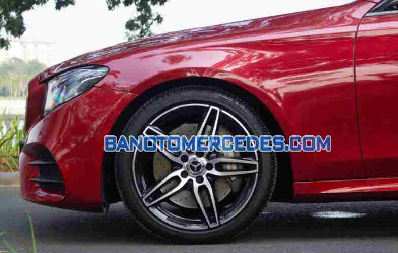 Cần bán xe Mercedes Benz E class E300 AMG sx 2019