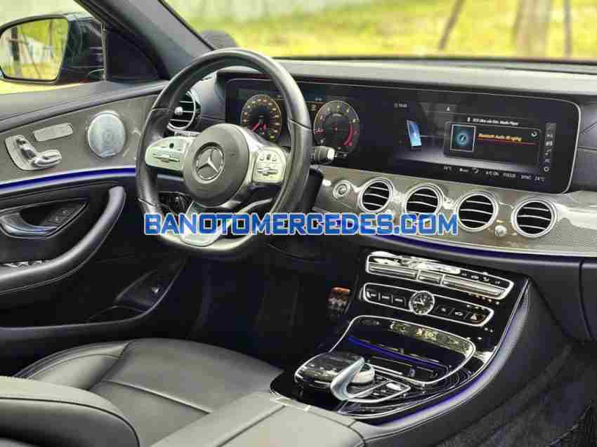 Mercedes Benz E class E300 AMG 2019 Số tự động cực đẹp!