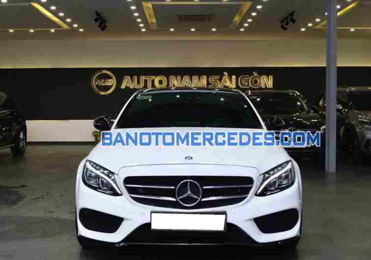 Cần bán xe Mercedes Benz C class C300 AMG năm 2016 màu Trắng cực đẹp