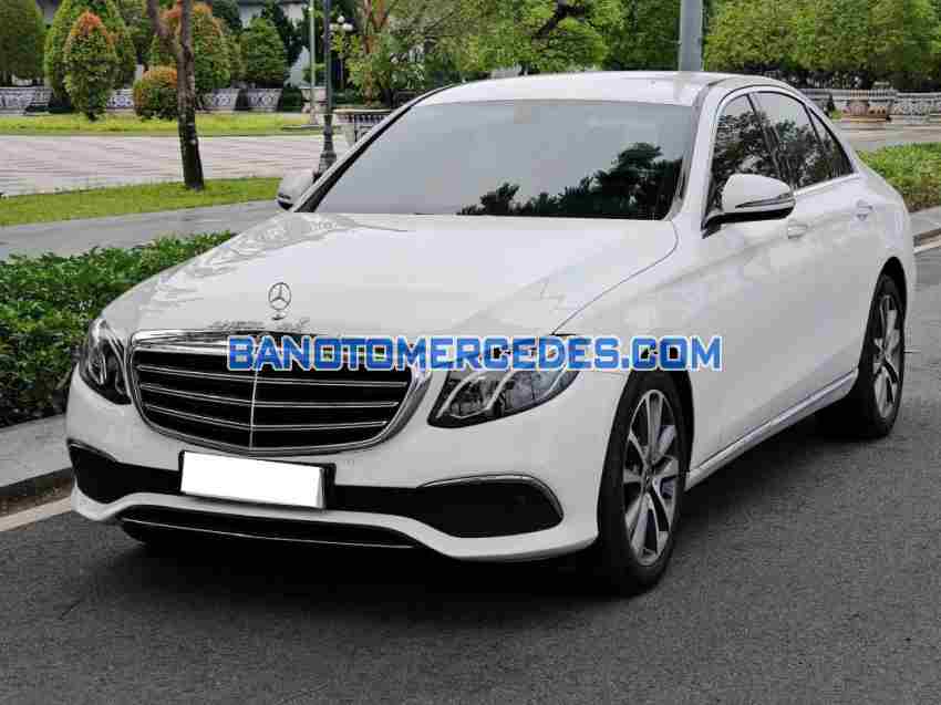 Cần bán Mercedes Benz E class E200 Exclusive 2020, xe đẹp giá rẻ bất ngờ