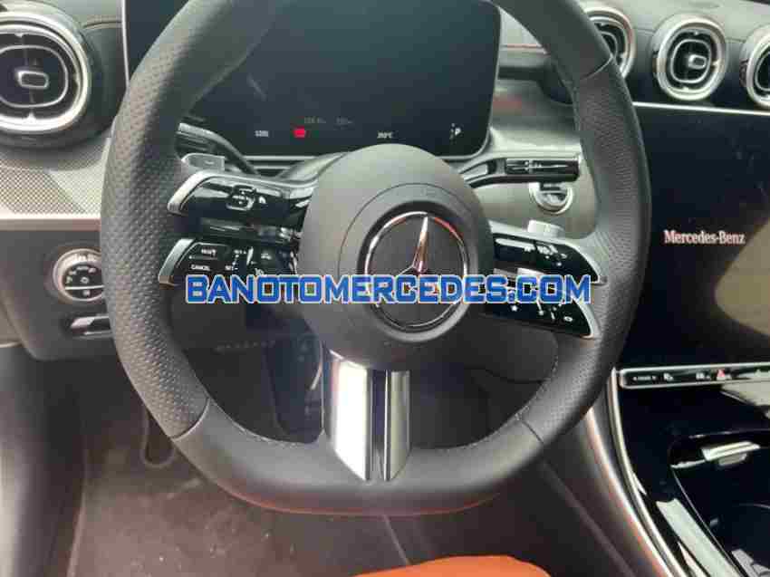 Cần bán gấp xe Mercedes Benz C class C300 AMG năm 2023, màu Đen, Số tự động