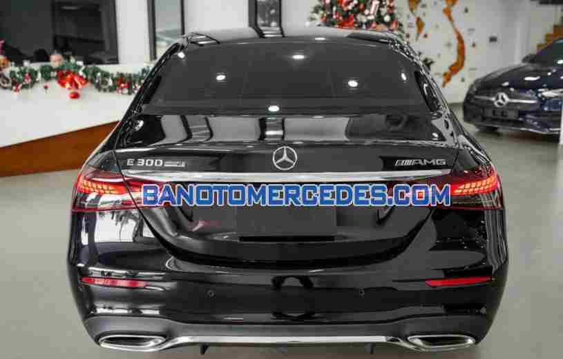 Cần bán Mercedes Benz E class E300 AMG 2021, xe đẹp giá rẻ bất ngờ