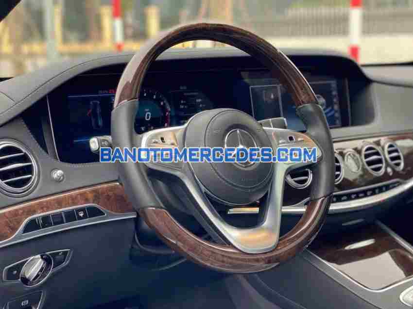 Cần bán xe Mercedes Benz S class S450L năm 2018 màu Nâu cực đẹp