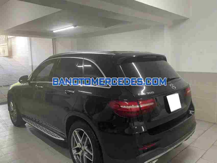 Cần bán nhanh Mercedes Benz GLC 300 4Matic 2016 cực đẹp