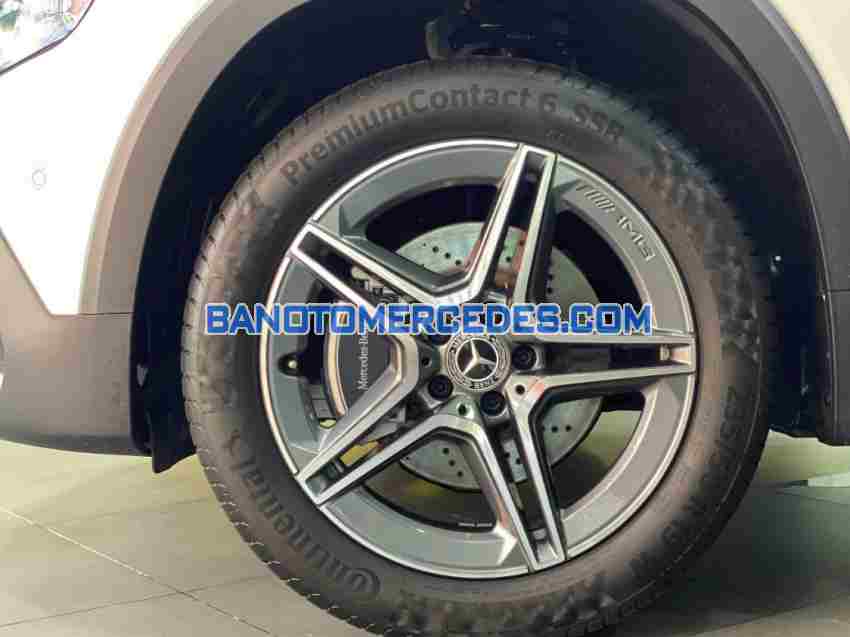 Bán xe Mercedes Benz GLB 200 AMG 2024 đẹp xuất sắc